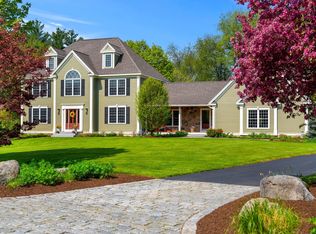 17 Hillcrest Dr, Hampton Falls, NH 03844