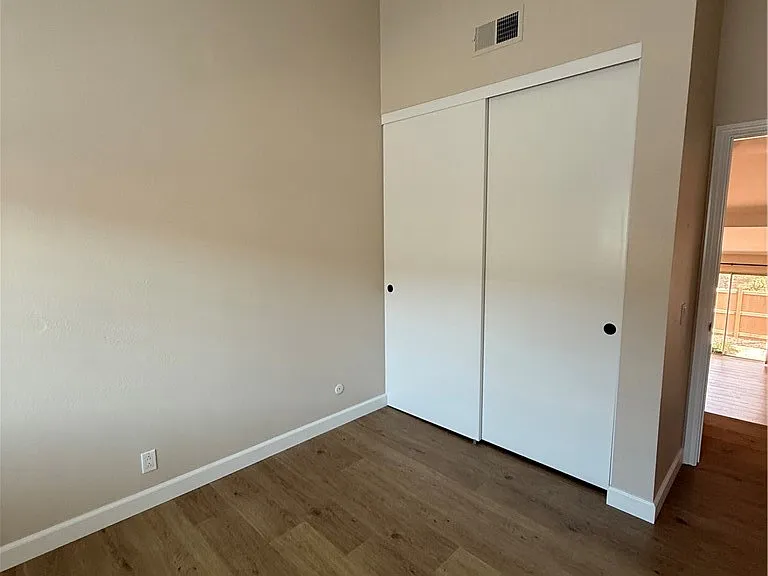 1715 N Gilbert St — Photo 11