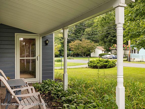 2nd image of 34 Tillson Road