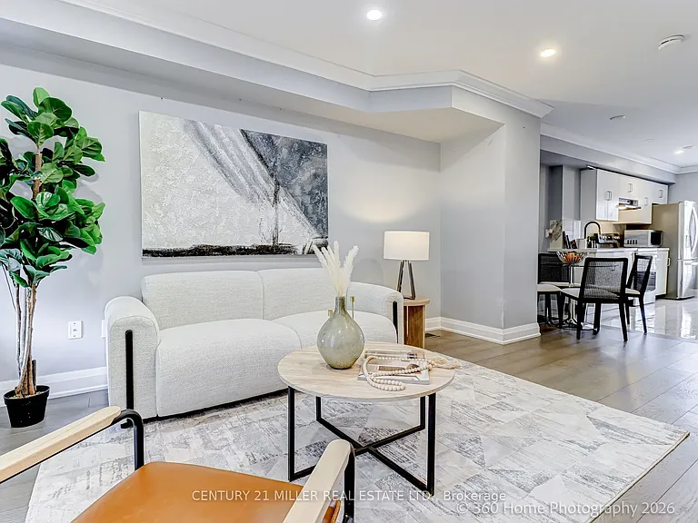 75 Strathaven Dr E #27 — Photo 3