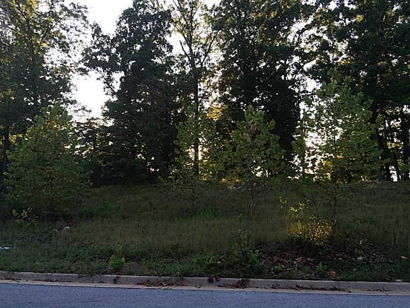 2nd image of Palisades Cir