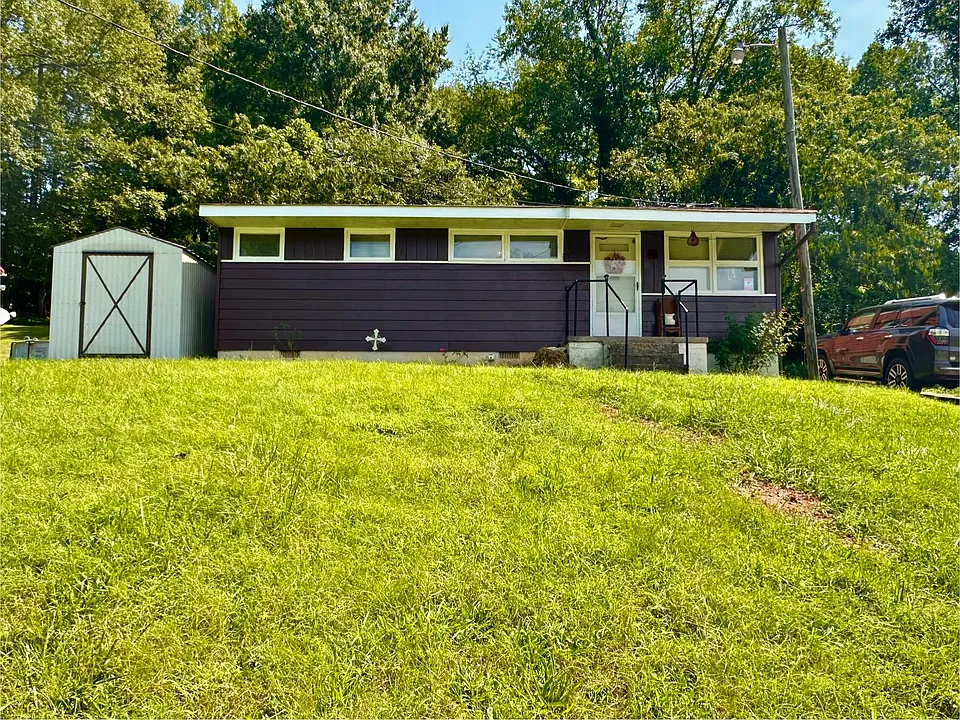 Gray Leaf Cir