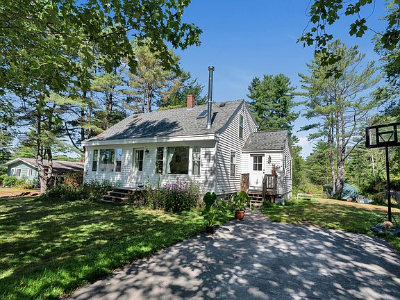 2nd image of 119 Burnell Drive