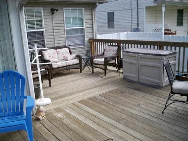 1st image of 646 Bailey Dr