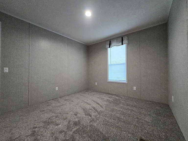 29800 Guilford Cir #423 — Photo 34