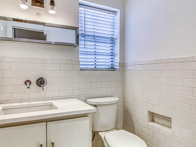 421 Irondale Dr #B — Photo 20