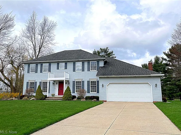 33505 Arlesford Dr, Solon, OH 44139