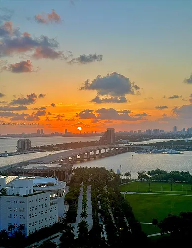 900 Biscayne Blvd Photo 1 900 Biscayne Blvd Photo 1