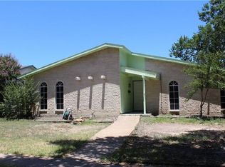 4138 Mayflower Dr, Garland, TX 75043