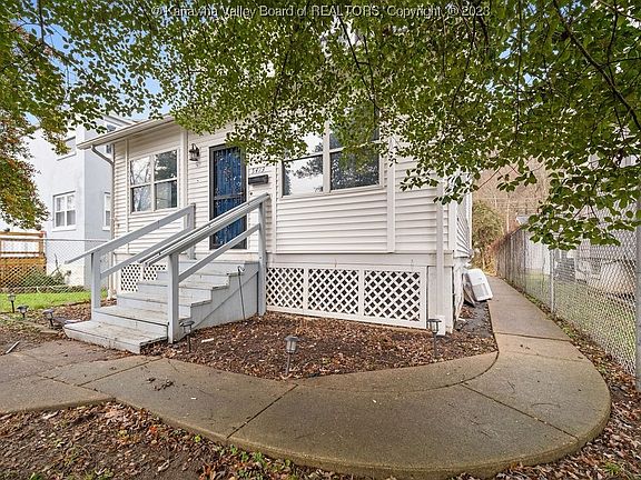 4th image of 5413 Washington Ave SE