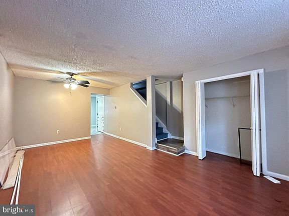 5th image of 1616 Diamond St