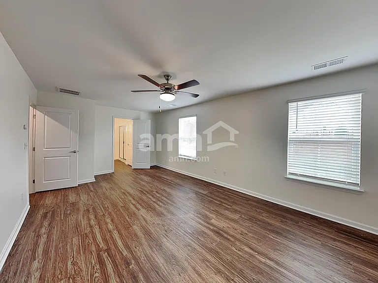 648 Hamilton Park Dr — Photo 15