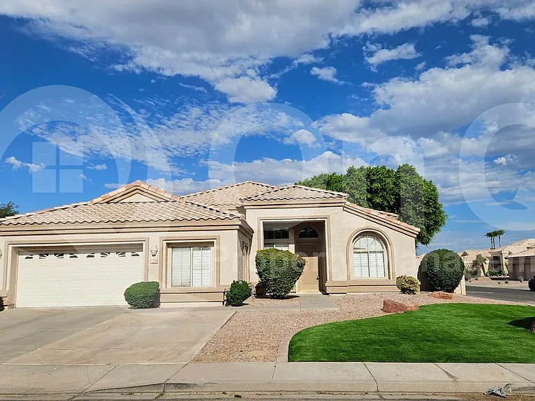 2962 S Yucca St — Photo 1