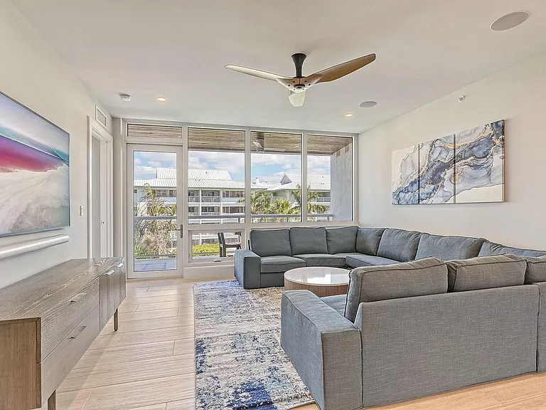1035 Seaside Dr #406 — Photo 36