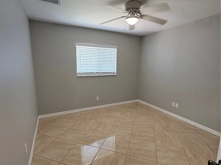 4313 SW 19th Ave — Photo 8