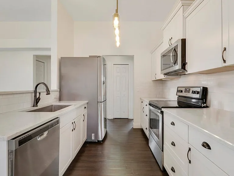 765 NW Bristol St — Photo 10