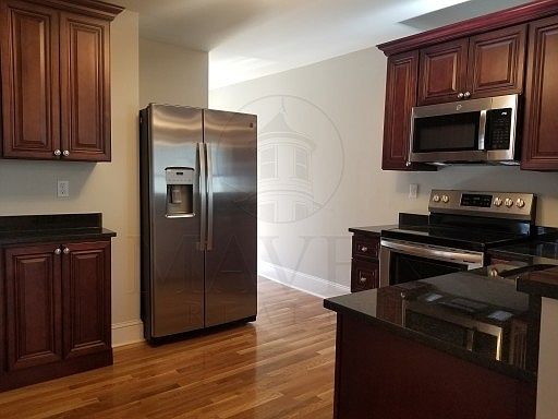 2nd image of 19 Eliot St #1