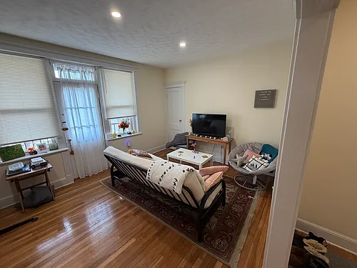 17 Lothian Rd #402 Photo 1