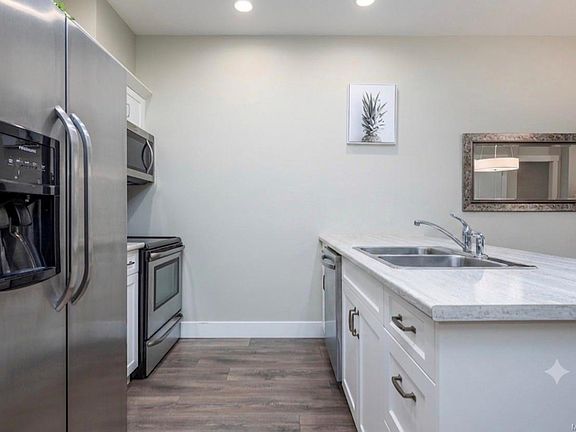 4th image of 5930 Nelson Rd #102