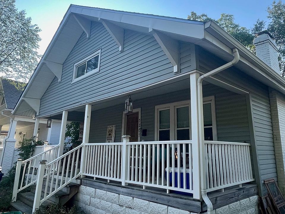 2nd image of 3207 E Chatfield Pl