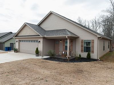 976 Slow Creek Ct, Boiling Springs, SC, 29316