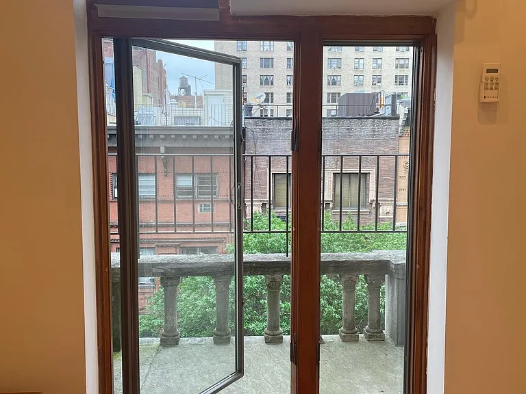 304 W 76th St #5A — Photo 2