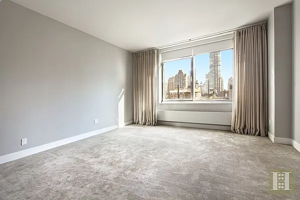 Rented by Halstead Real Estate | media 14