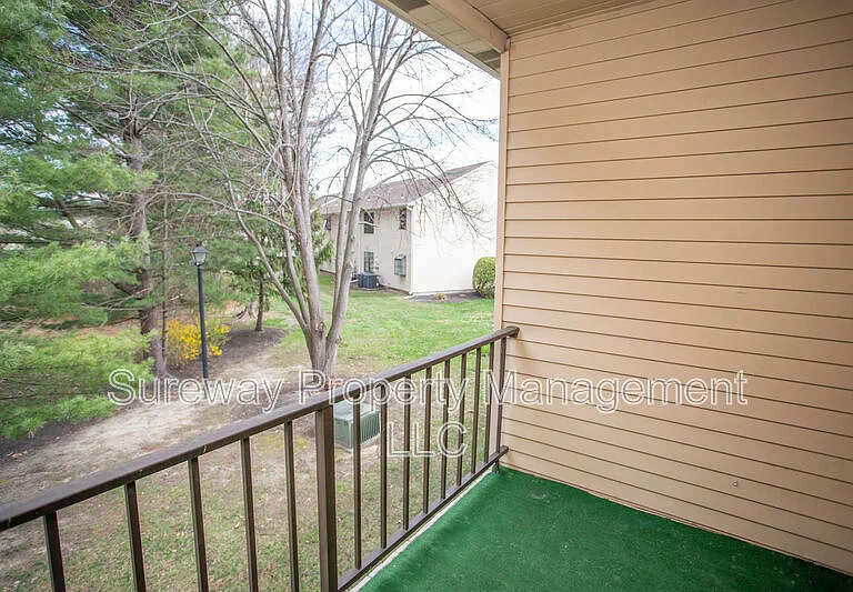 528B Willow Turn — Photo 35