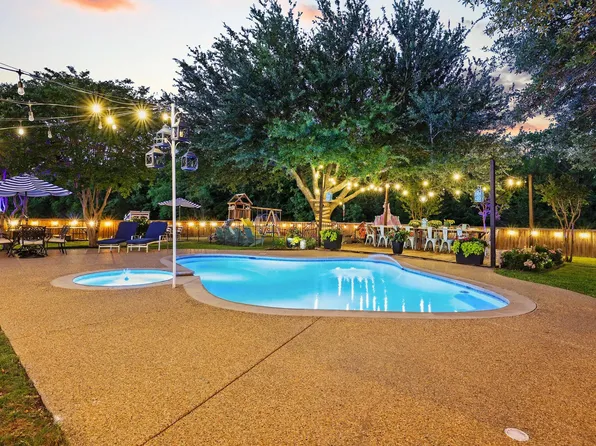 981 County Road 4918, Trenton, TX 75490