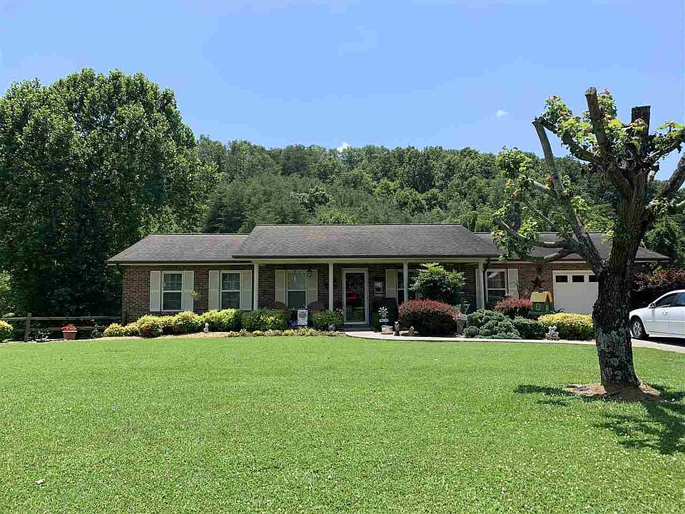 1st image of 3495 Cherokee Dr