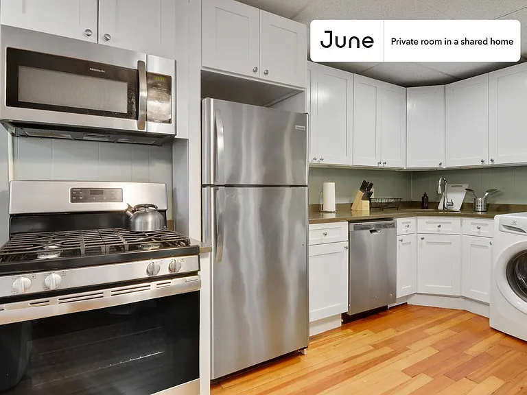 33 Howell St #A — Photo 11