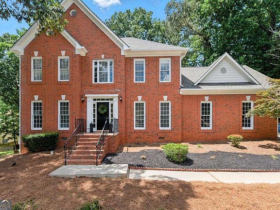4th image of 1952 Skidmore Cir