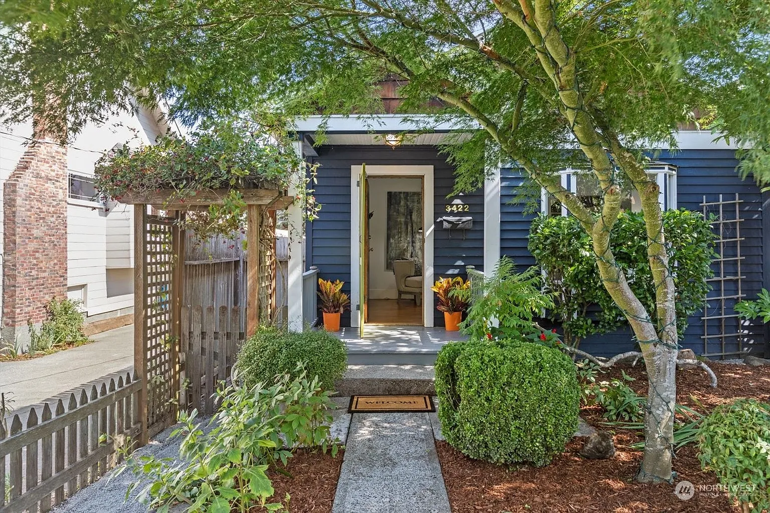 3422 40th Avenue SW photo 1