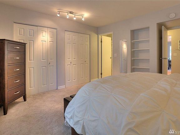 5th image of 10514 NE 32nd Pl APT F201