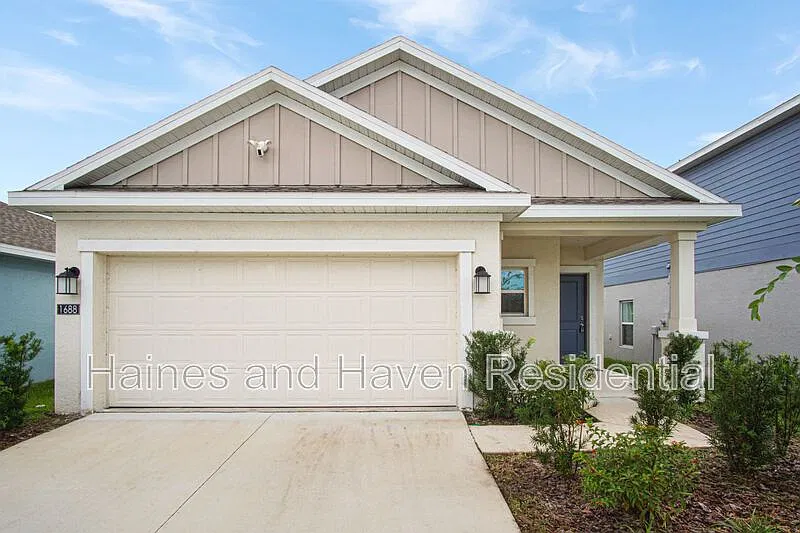 3 bed, 2.0 bath, 1432 sqft, $1,795 — Photo 4