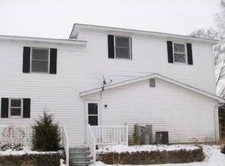 21520 W Elmwood Ave, Wilmington, IL 60481