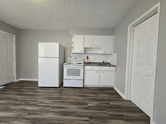 10632 106th Ave N #15 — Photo 10