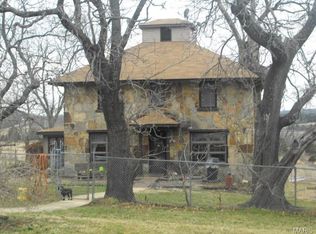 14086 Able Rd, Houston, MO 65483