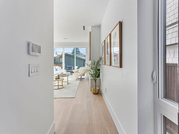 3rd image of 2138 W 48th Ave #2