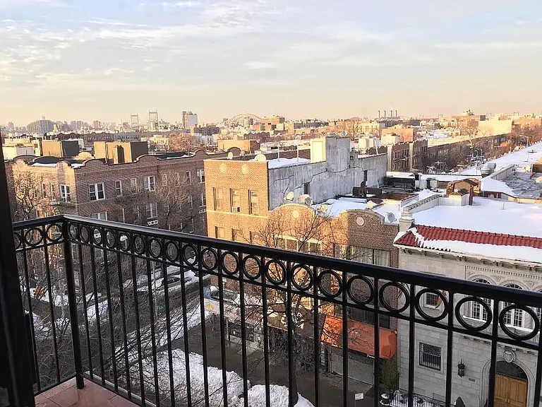 37-10 31st Ave #5F — Photo 4