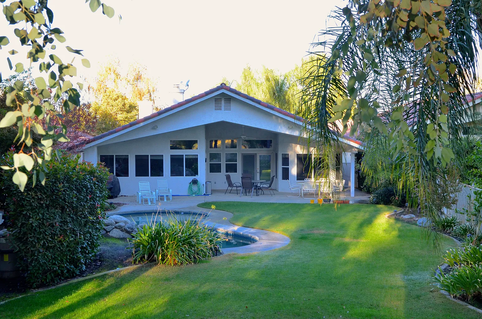6013 Kings Canyon Dr photo 1
