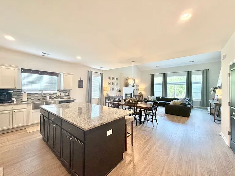 20 Henslow Fld — Photo 6