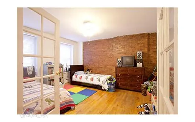 Rented by Douglas Elliman | media 35