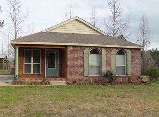 1386 Savannah Millard Rd, Poplarville, MS 39470