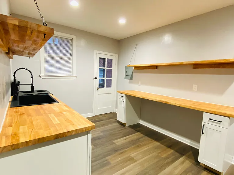 44 Cottage Ave #1 — Photo 8