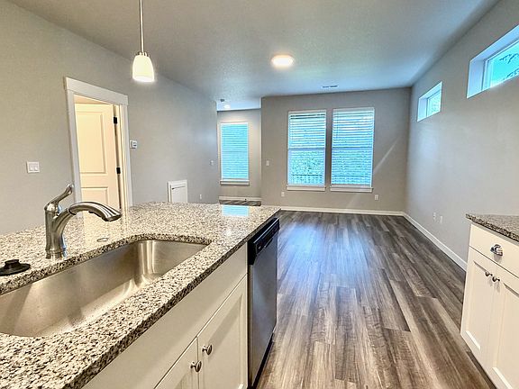 Kitchen 4