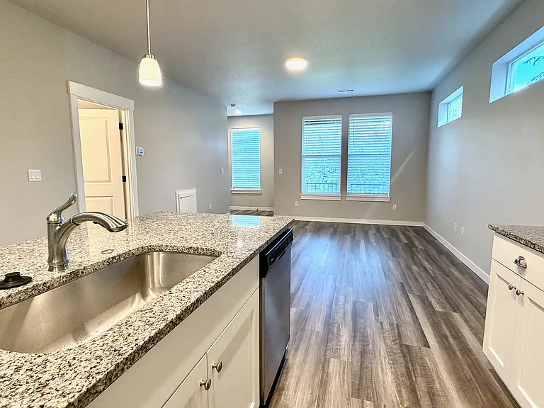 Kitchen 4