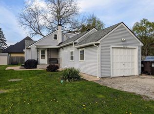 3016 Mary Ln, McHenry, IL 60051