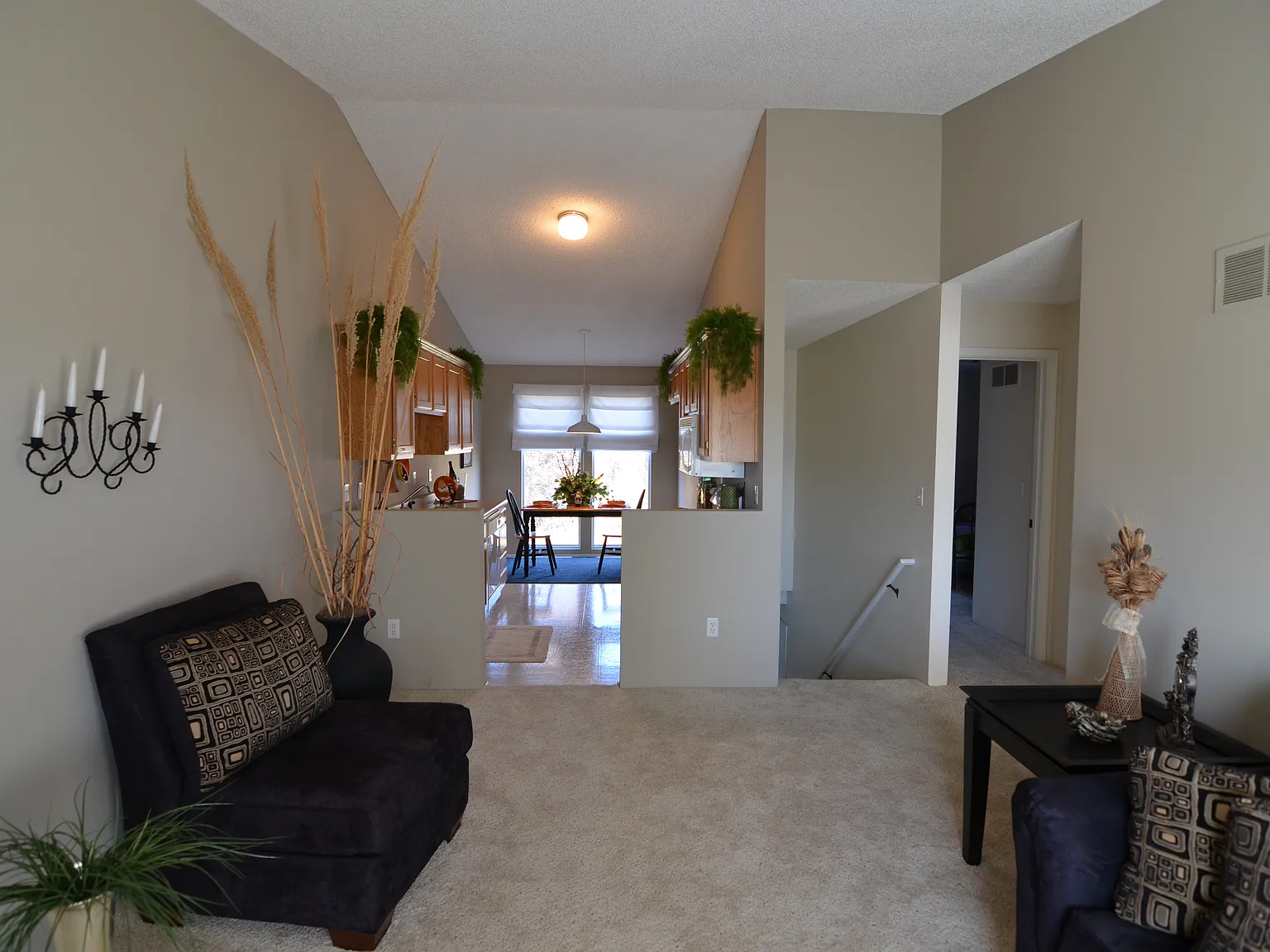2 bed, 1.5 bath, $1,595 — Photo 2