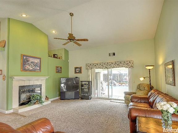 4th image of 8979 Sonoma Valley Way
